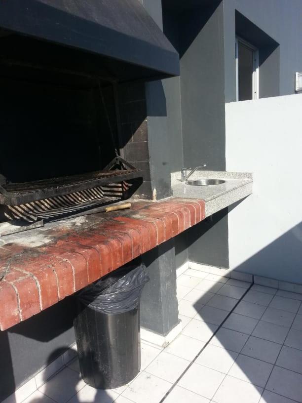 Direccion : Bernardo De Irigoyen 630 Apartamento *